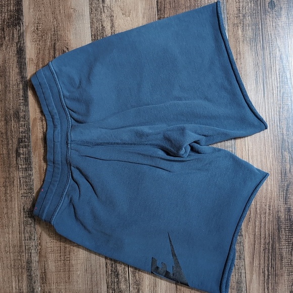 Nike Sportswear Club Fleece Big Swoosh Spellout Shorts Size Medium In Blue - Picture 2 of 7